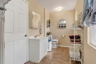 1348 Gifford Rd, Angleton, TX 77515 - Photo 36