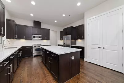 1917 W 15th Street #A, Houston, TX 77008 - Photo 4