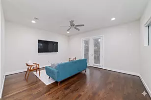 1917 W 15th St, Houston, TX 77008 - Photo 10
