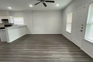 8215 Gallahad St, Houston, TX 77078 - Photo 2