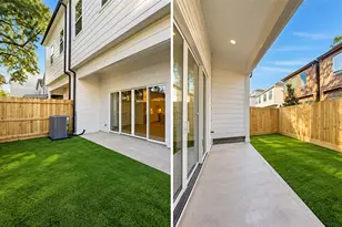 1322 Lawrence St, Houston, TX 77008 - Photo 38