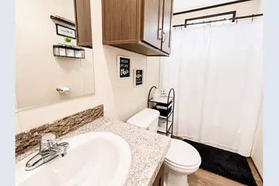 3114 E Jones Road Road #B, Baytown, TX 77521 - Photo 16