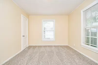 225 17th Ave N, Texas City, TX 77590 - Photo 10