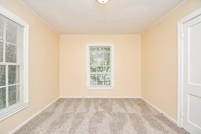 225 17th Ave N, Texas City, TX 77590 - Photo 4