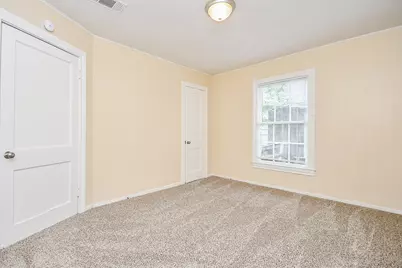 225 17th Ave N, Texas City, TX 77590 - Photo 12