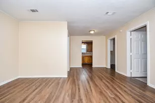 225 17th Ave N, Texas City, TX 77590 - Photo 18