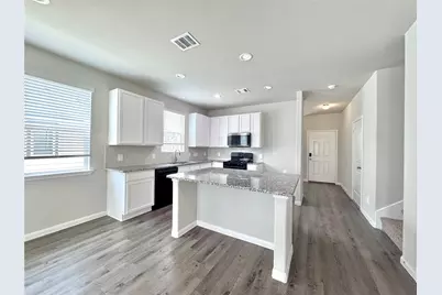 303 Black Bear Drive, Huntsville, TX 77320 - Photo 6
