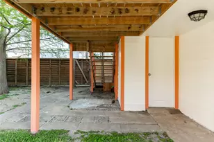 2512 Avenue K, Galveston, TX 77550 - Photo 12