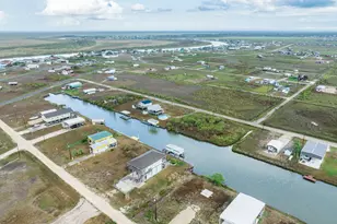 115 Albacore St, Sargent, TX 77414 - Photo 4