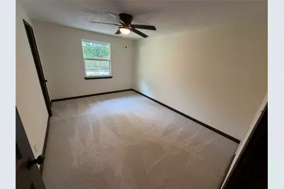 3915 Heatherbrook Drive, Houston, TX 77045 - Photo 16