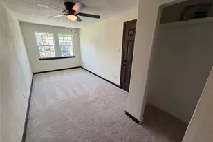3915 Heatherbrook Dr, Houston, TX 77045 - Photo 14