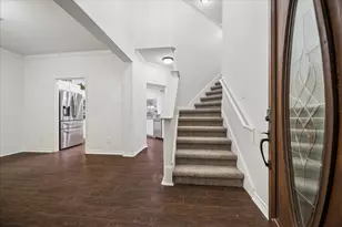 4110 Laurel Woods Circle, Missouri City, TX 77459 - Photo 2