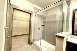 2033 S Gessner Rd, Houston, TX 77063 - Photo 14