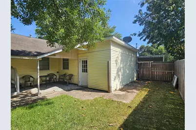 125 E 6th Street, Deer Park, TX 77536 - Photo 12