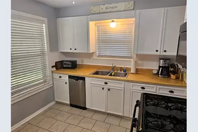 125 E 6th Street, Deer Park, TX 77536 - Photo 6