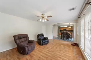 25719 Bearborough Dr, Spring, TX 77386 - Photo 10