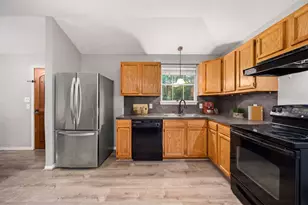 10443 Royal York Dr, Conroe, TX 77303 - Photo 6