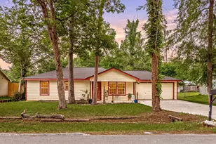 10443 Royal York Dr, Conroe, TX 77303 - Photo 1