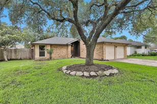 21507 Meadowhill Dr, Spring, TX 77388 - Photo 2