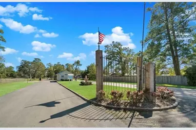 234 Candlelight Lane, Livingston, TX 77351 - Photo 8