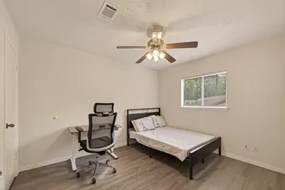 92 S Waxberry Road, The Woodlands, TX 77381 - Photo 24