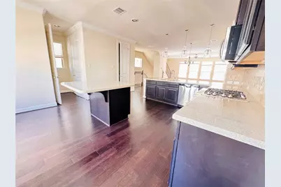 10009 Spring Shadows Park Circle, Houston, TX 77080 - Photo 8
