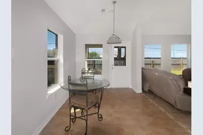 882 Driftwood Lane, La Marque, TX 77568 - Photo 10