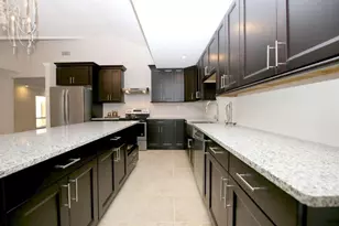 5501 Aspen St, Houston, TX 77081 - Photo 4