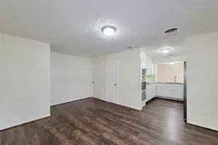 7426 Navasota St, Houston, TX 77016 - Photo 6