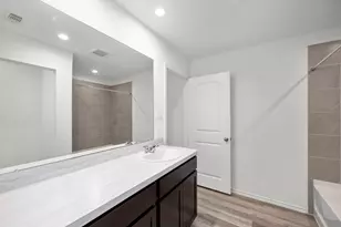 1738 Evening Vis Dr, Houston, TX 77067 - Photo 10