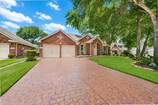 15831 Laurel Cove, Tomball, TX 77377 - Photo 2