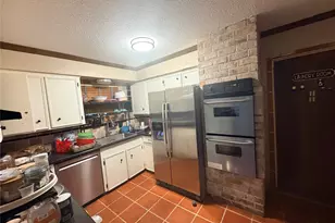 204 Trinity Dr, Portland, TX 78374 - Photo 10