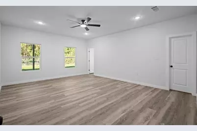 3331 Aster St, Orange, TX 77632 - Photo 12