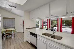 111 Harbour Row Dr, Coldspring, TX 77331 - Photo 10