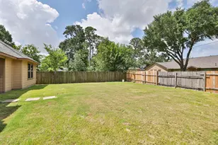 6615 Goldspier St, Houston, TX 77091 - Photo 36