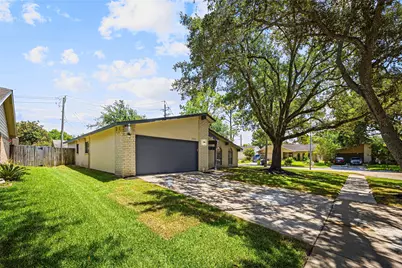 2002 Eastfield Circle, Missouri City, TX 77459 - Photo 4