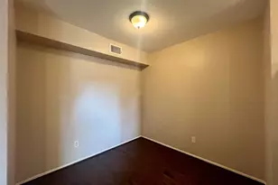 7714 Renwick Dr, Houston, TX 77081 - Photo 6