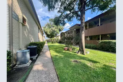 7714 Renwick Drive #K107, Houston, TX 77081 - Photo 18