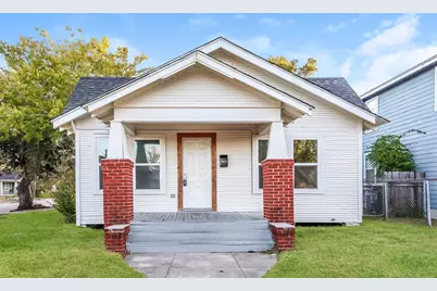 502 N Jones Street, Baytown, TX 77520 - Photo 1