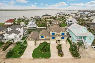 1522 Windsong Way, Galveston, TX 77554 - Photo 2