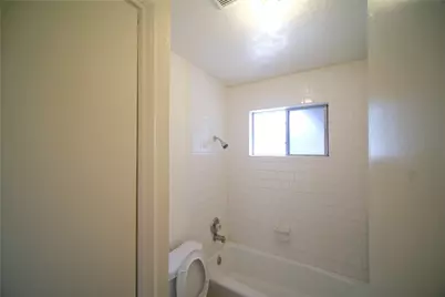 12327 Shannon Hill, Houston, TX 77099 - Photo 10