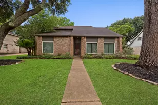 8151 Silent Cedars Dr, Houston, TX 77095 - Photo 2