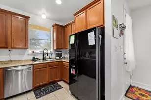 5725 Maxfli Dr, Schertz, TX 78108 - Photo 6