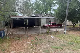 2206 Harris Ave, Pasadena, TX 77506 - Photo 1