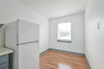 5320 Polk Street #10, Houston, TX 77023 - Photo 6