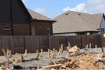 12346 Grassy Bend Drive, Mont Belvieu, TX 77523 - Photo 4