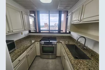 5150 Hidalgo Street #1403, Houston, TX 77056 - Photo 2
