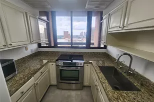 5150 Hidalgo St, Houston, TX 77056 - Photo 2