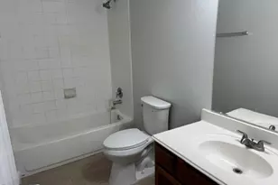 2654 Daryns Landing Dr, Houston, TX 77038 - Photo 10