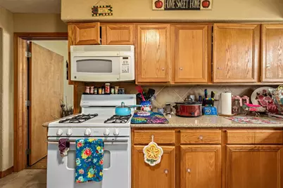 7113 Sycamore Drive, Galveston, TX 77551 - Photo 12